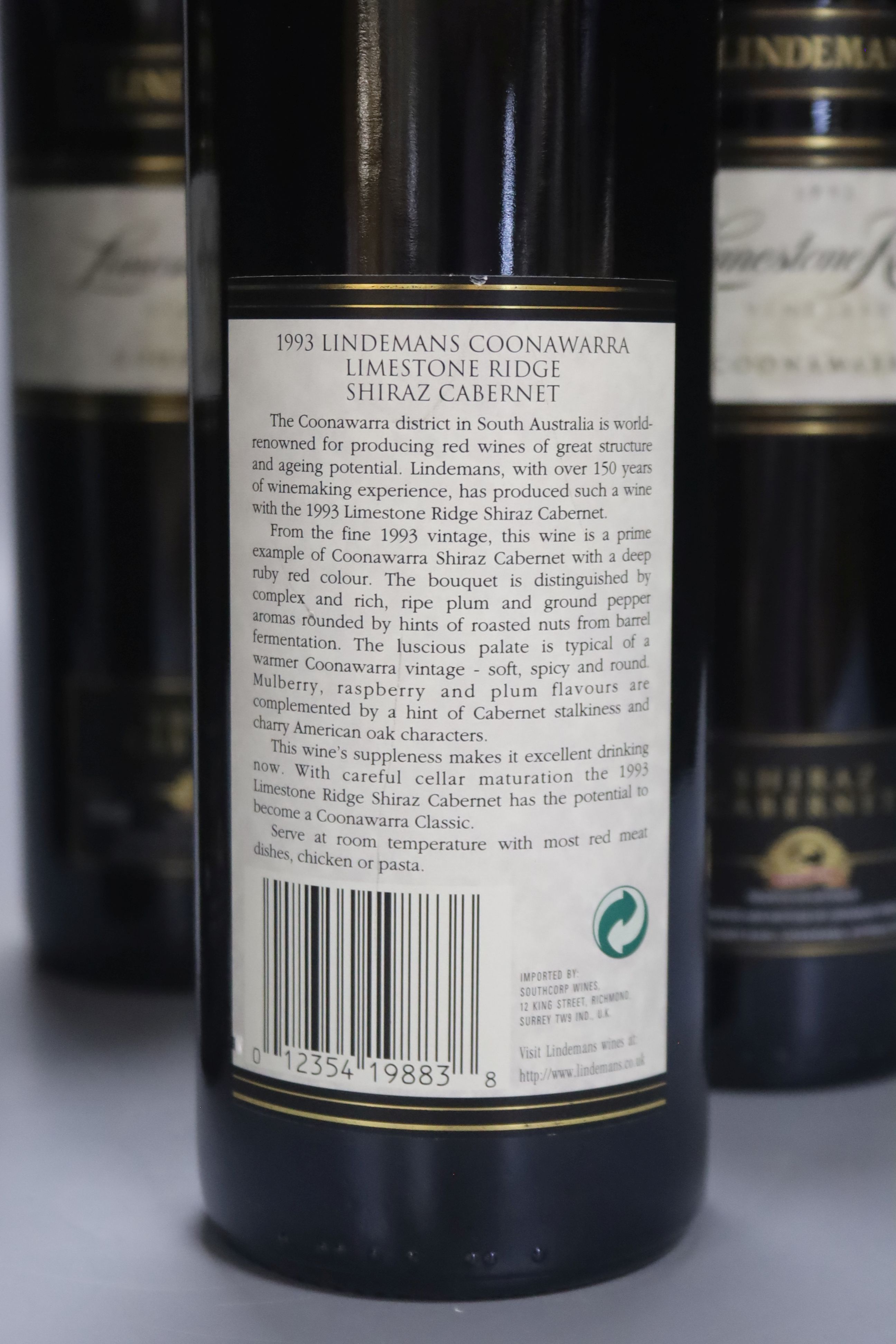 Six bottles of Lindemans Limestone Ridge Vineyard Cabernet Shiraz-Coonawarra, 1993, 75cl.